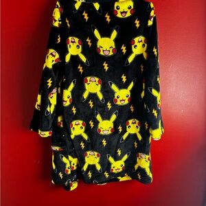 Pikachu Kids' Plush Black and Yellow Robe